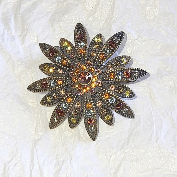 JOAN RIVERS STARBURST SWAROVSKI  CRYSTAL BROOCH SET - Picture 3 of 9